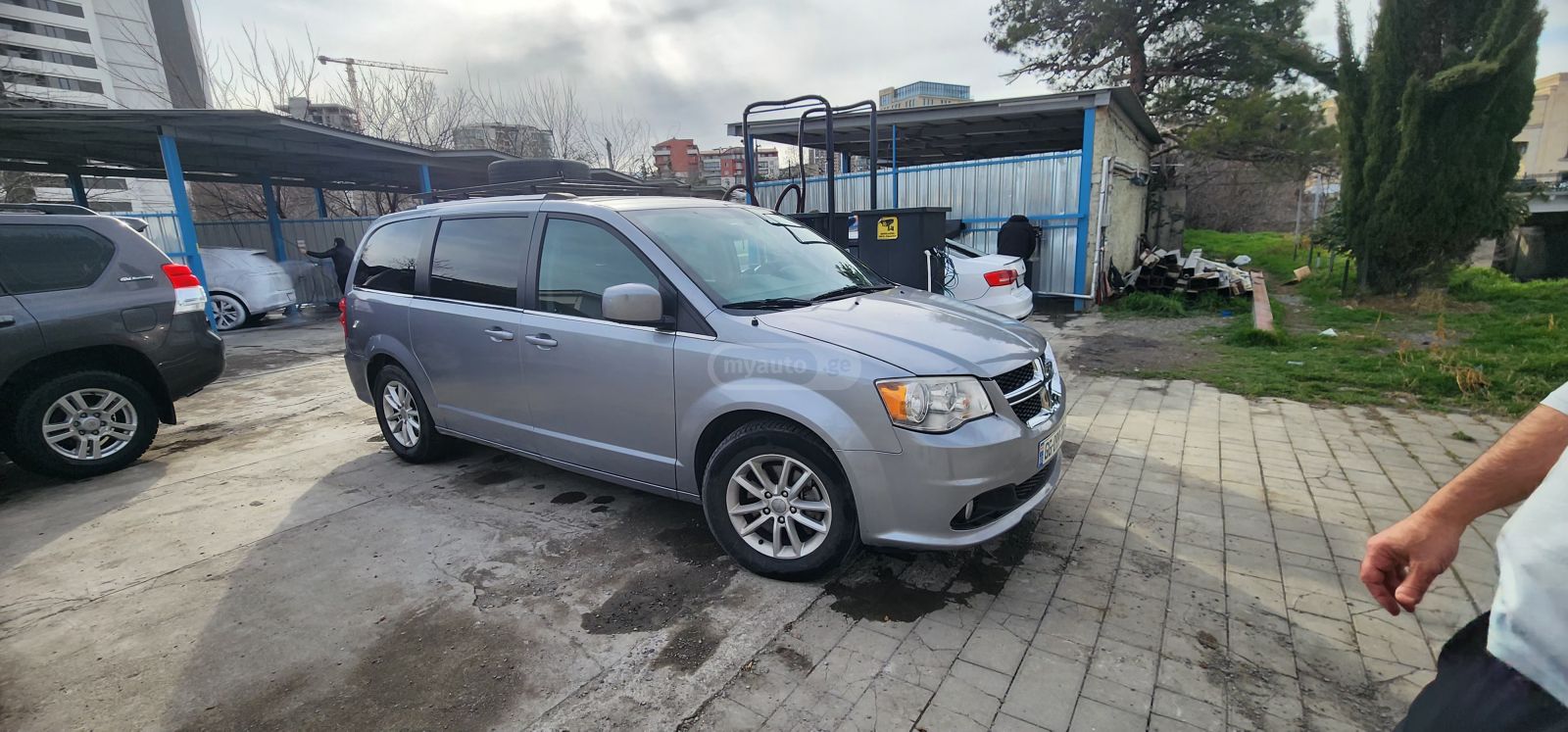 Dodge Caravan - фото 6