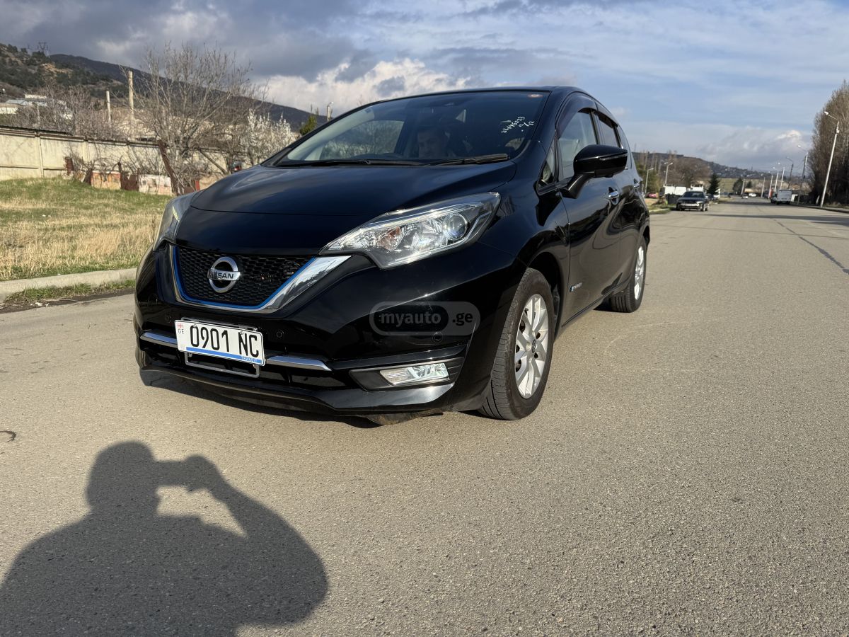 Nissan Note - фото 1