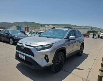 ToyotaRAV 4
