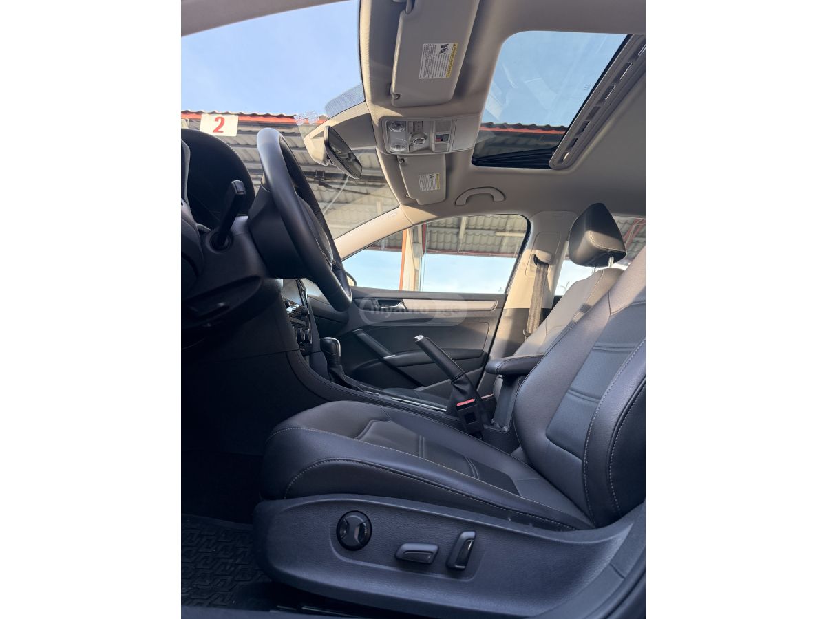 Volkswagen Passat - фото 8