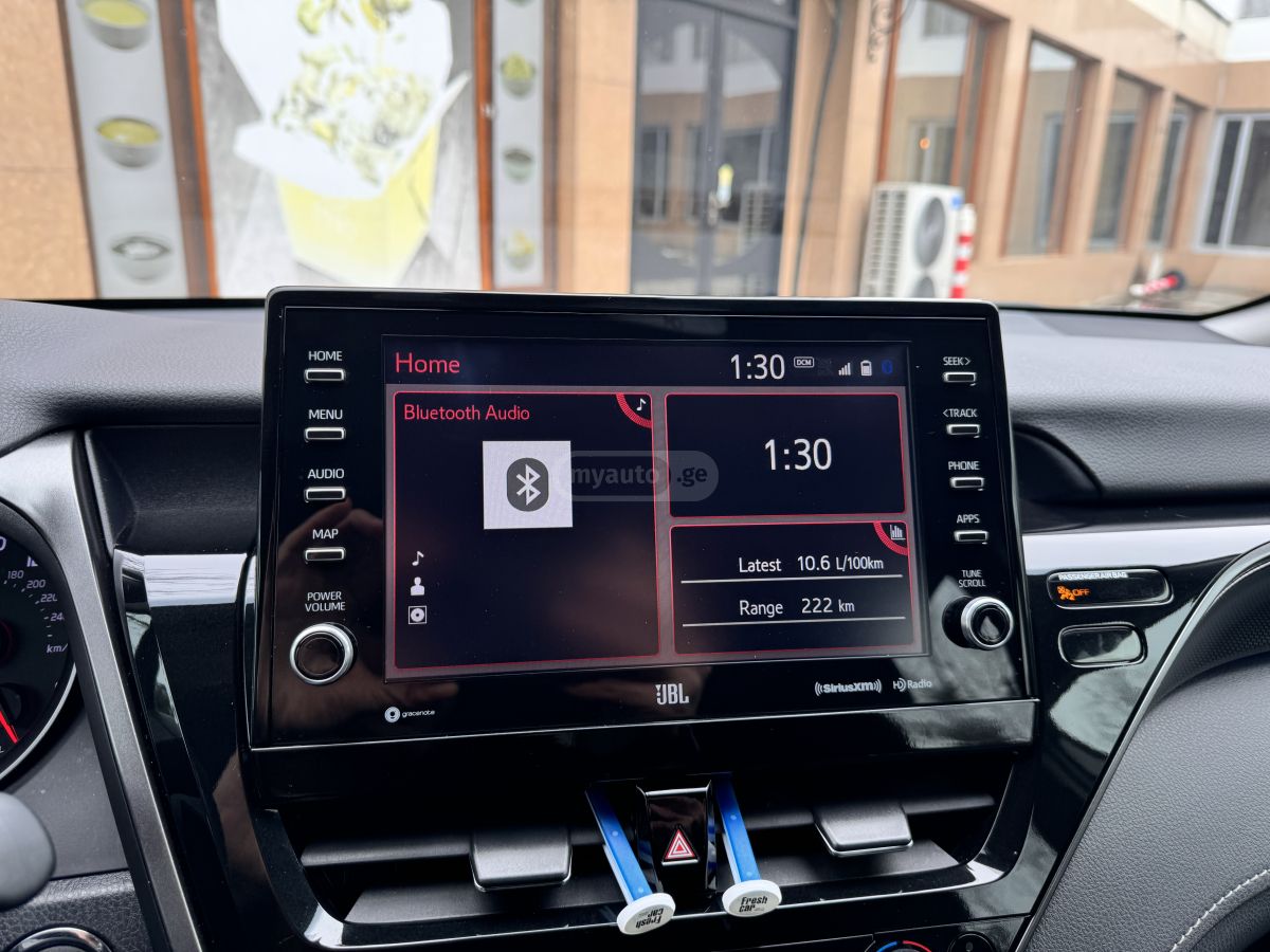 Toyota Camry - фото 3