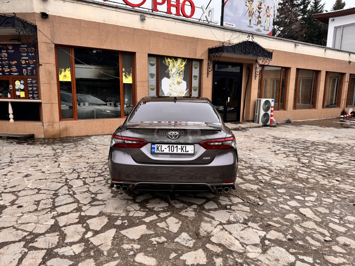 Toyota Camry - фото 6