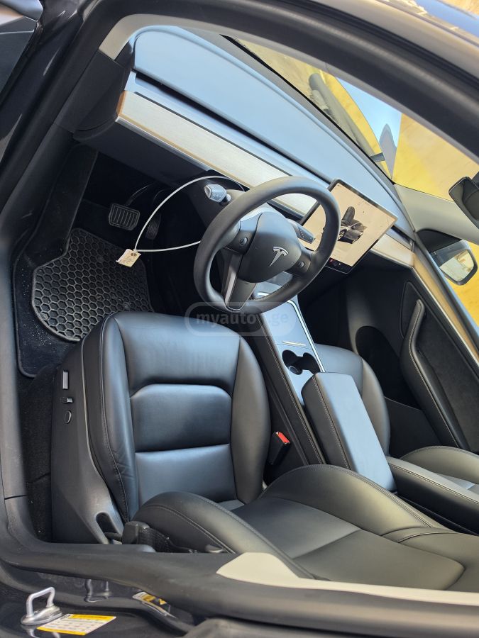 Tesla Dual Motor Long Range — миниатюра 5