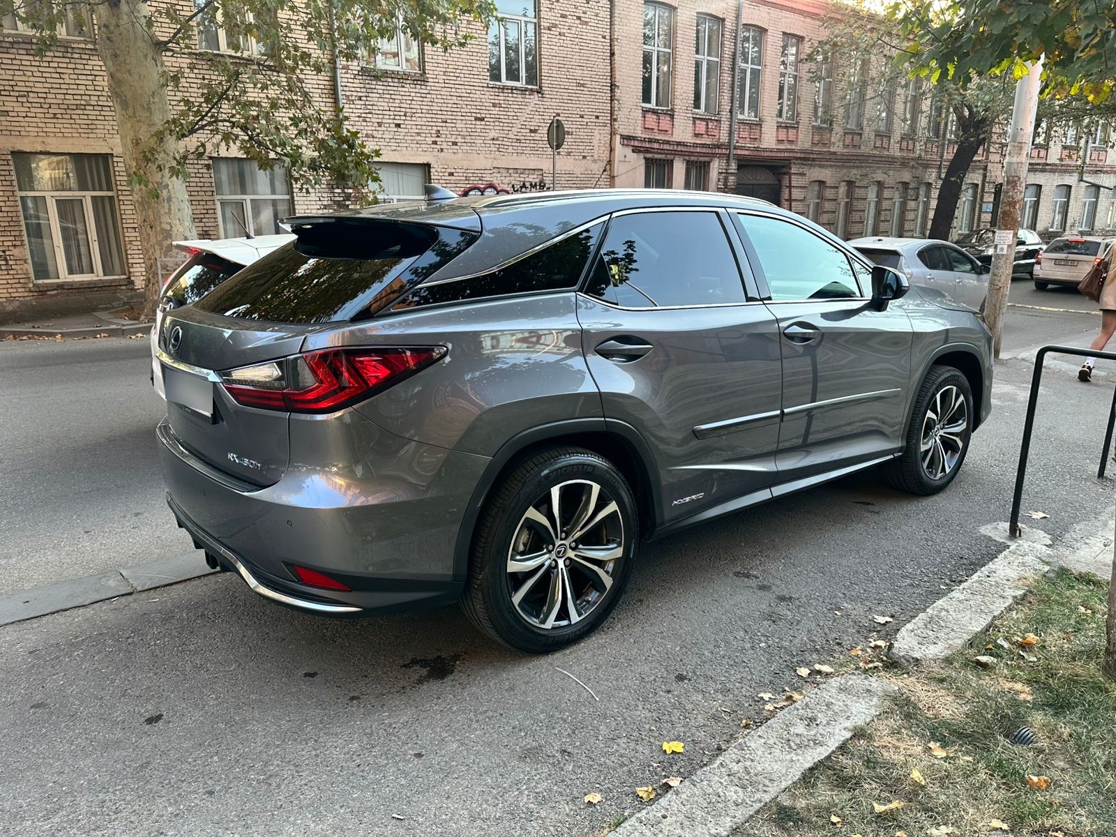 Lexus RX 450 - фото 1