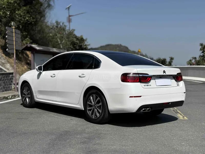 Citroen C6 2021 — миниатюра 5