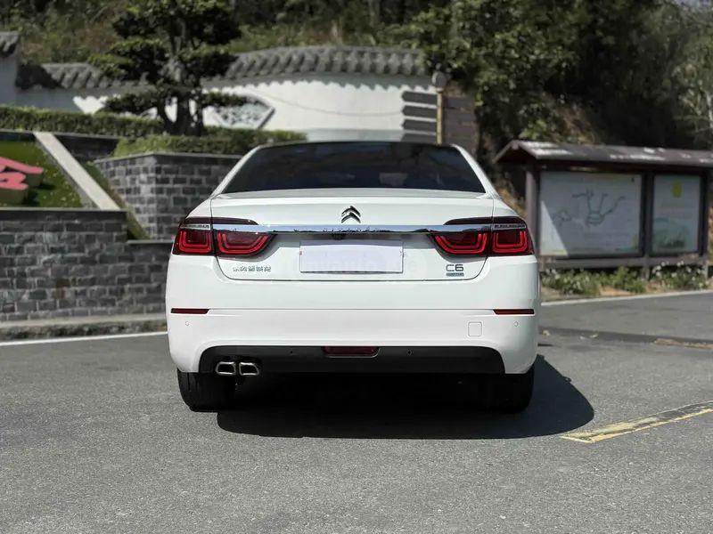 Citroen C6 2021 — миниатюра 6