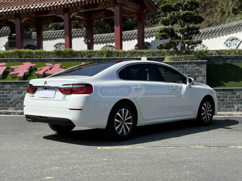 Citroen C6 2021 — миниатюра 7