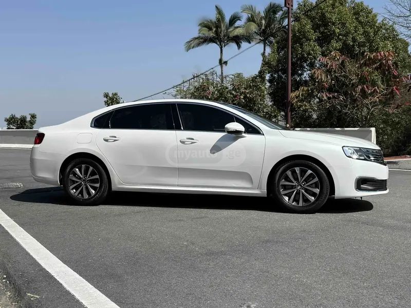 Citroen C6 2021 — миниатюра 8