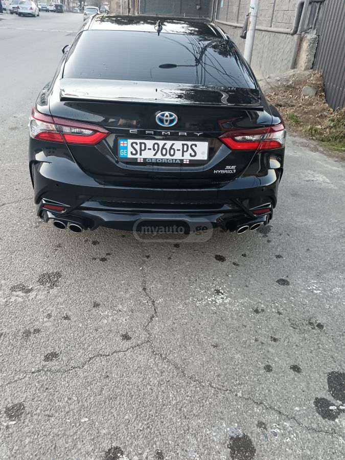 Toyota SE Nightshade 4dr Front-Wheel — миниатюра 11