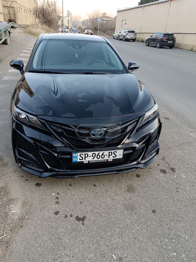 Toyota SE Nightshade 4dr Front-Wheel — миниатюра 13