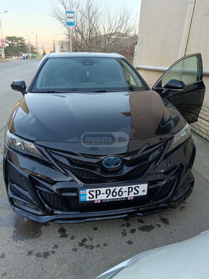 Toyota SE Nightshade 4dr Front-Wheel — миниатюра 7