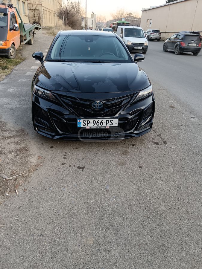 Toyota SE Nightshade 4dr Front-Wheel — миниатюра 9