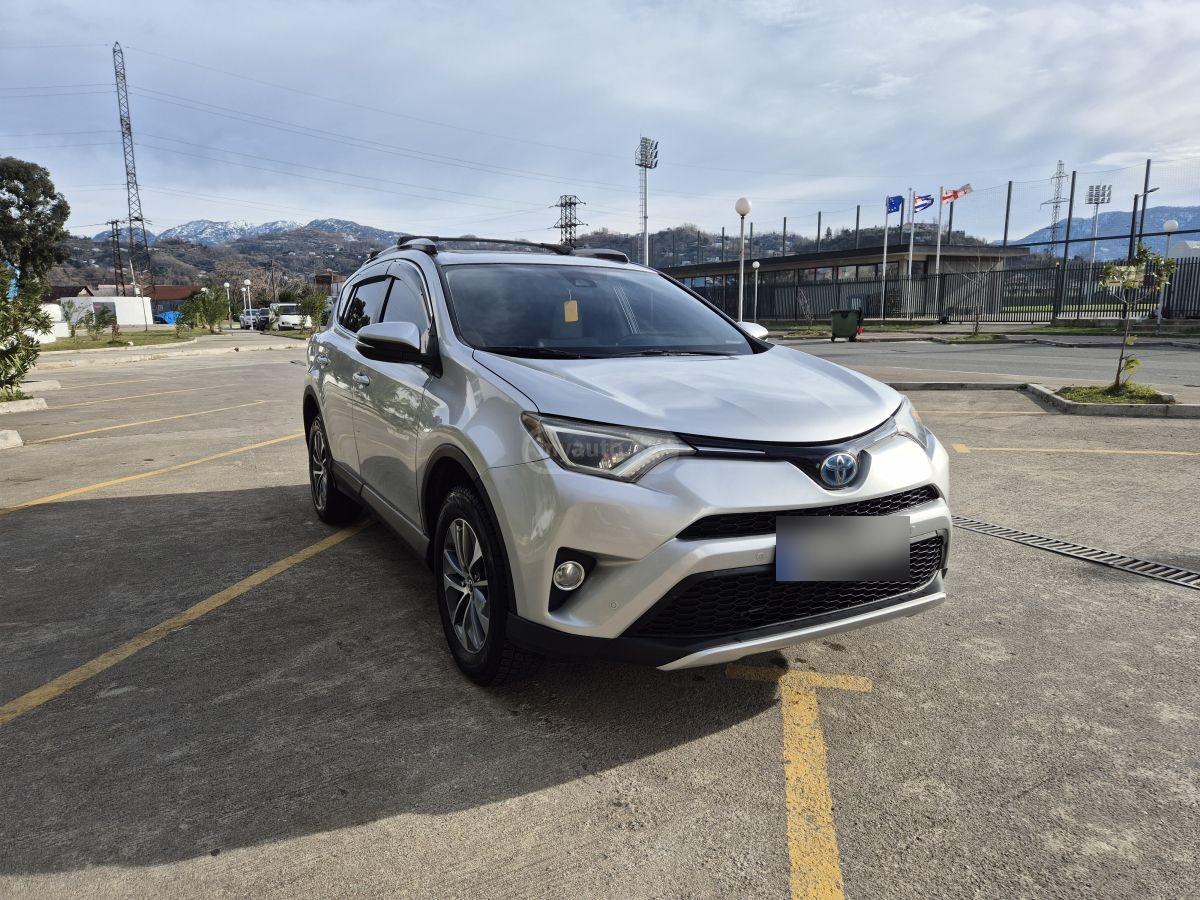Toyota RAV 4 - фото 2