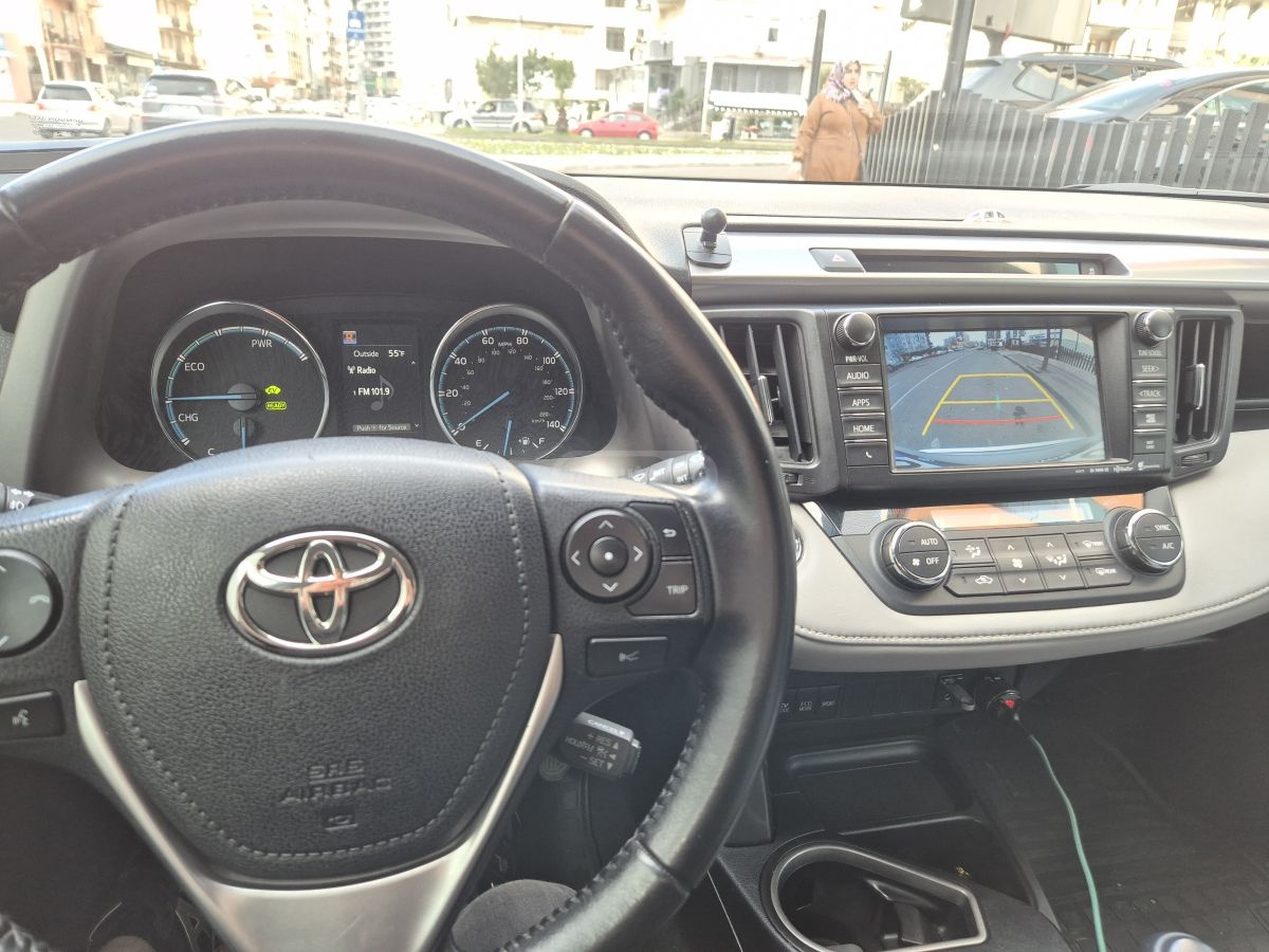 Toyota RAV 4 - фото 7