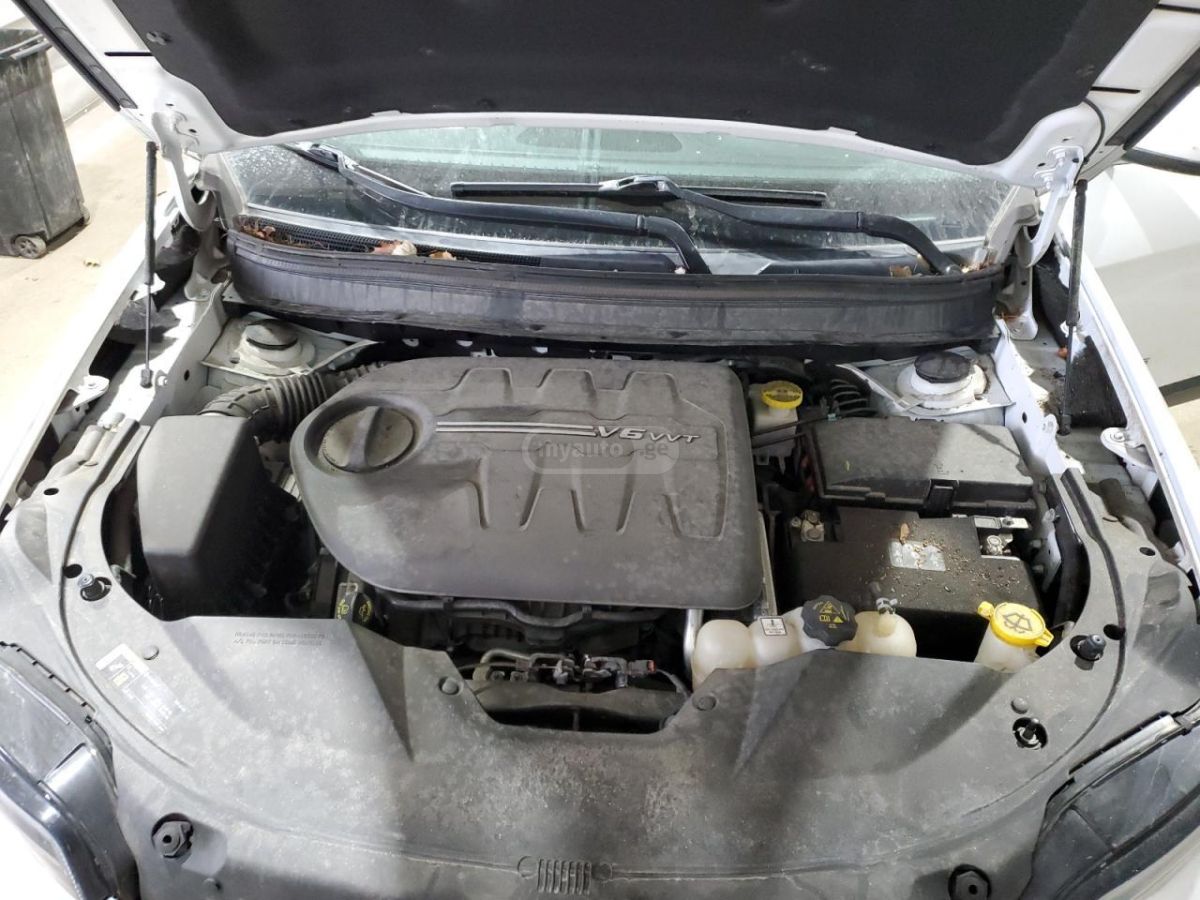 Jeep Limited 4dr 4x4 Automatic — миниатюра 10