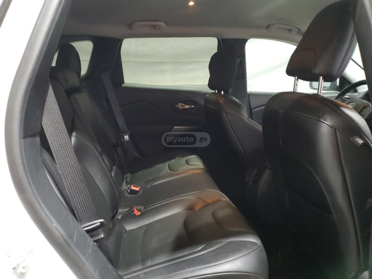 Jeep Limited 4dr 4x4 Automatic — миниатюра 9