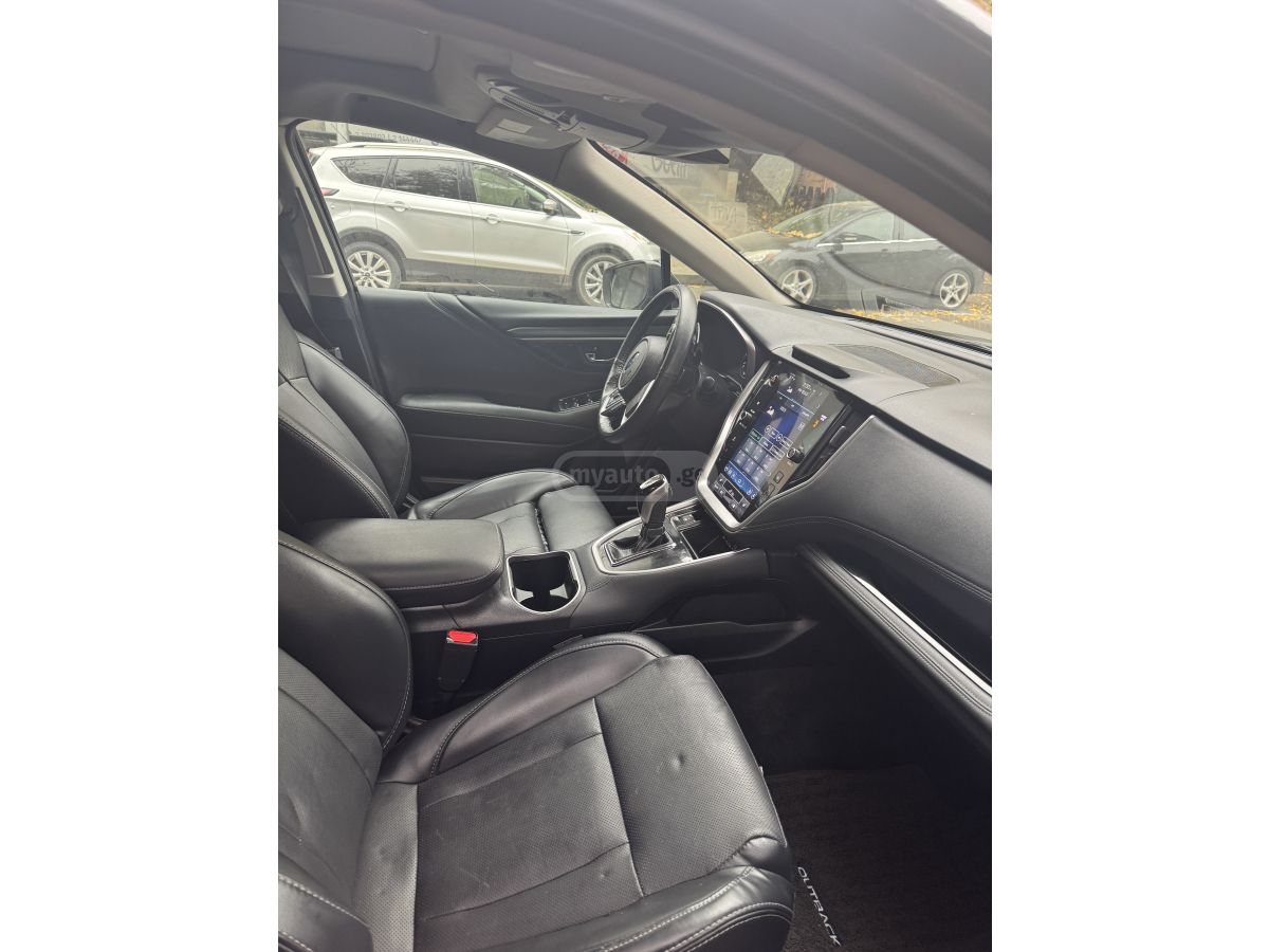 Subaru Limited XT 4dr All-Wheel Drive — миниатюра 10