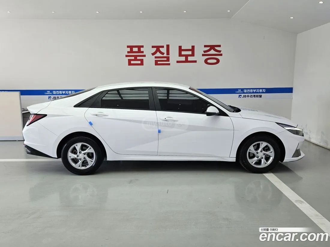Hyundai Elantra - фото 6