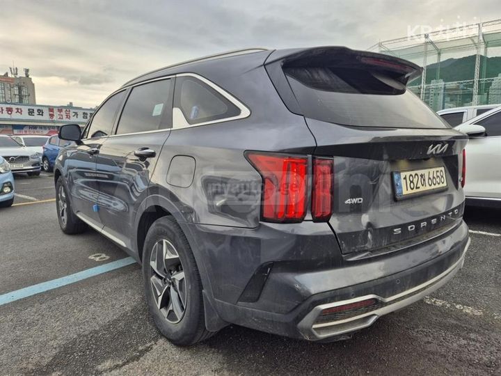 Kia Sorento - фото 5