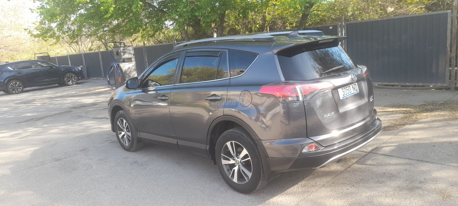 Toyota Rav 4 - фото 10