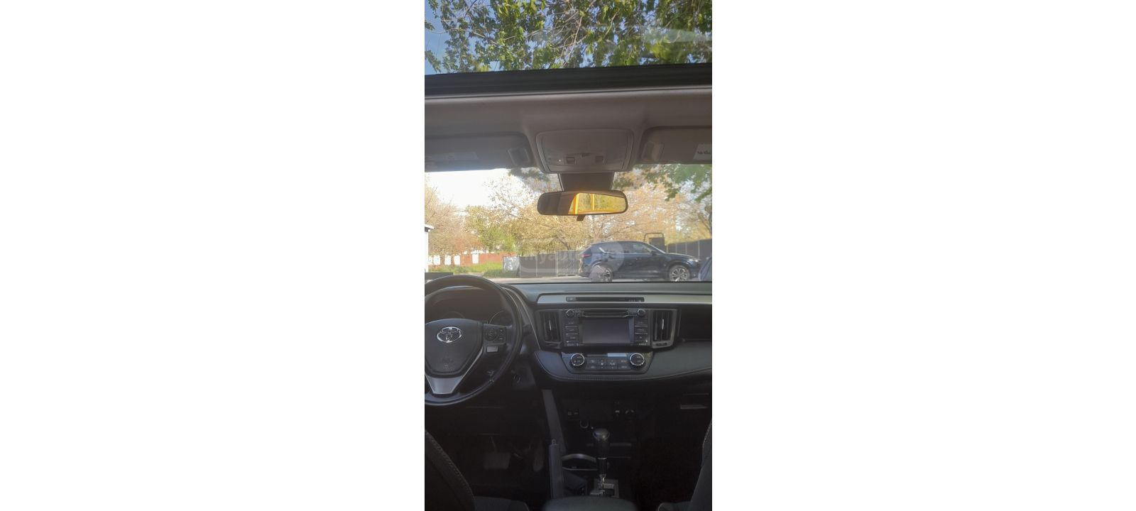 Toyota Rav 4 - фото 11