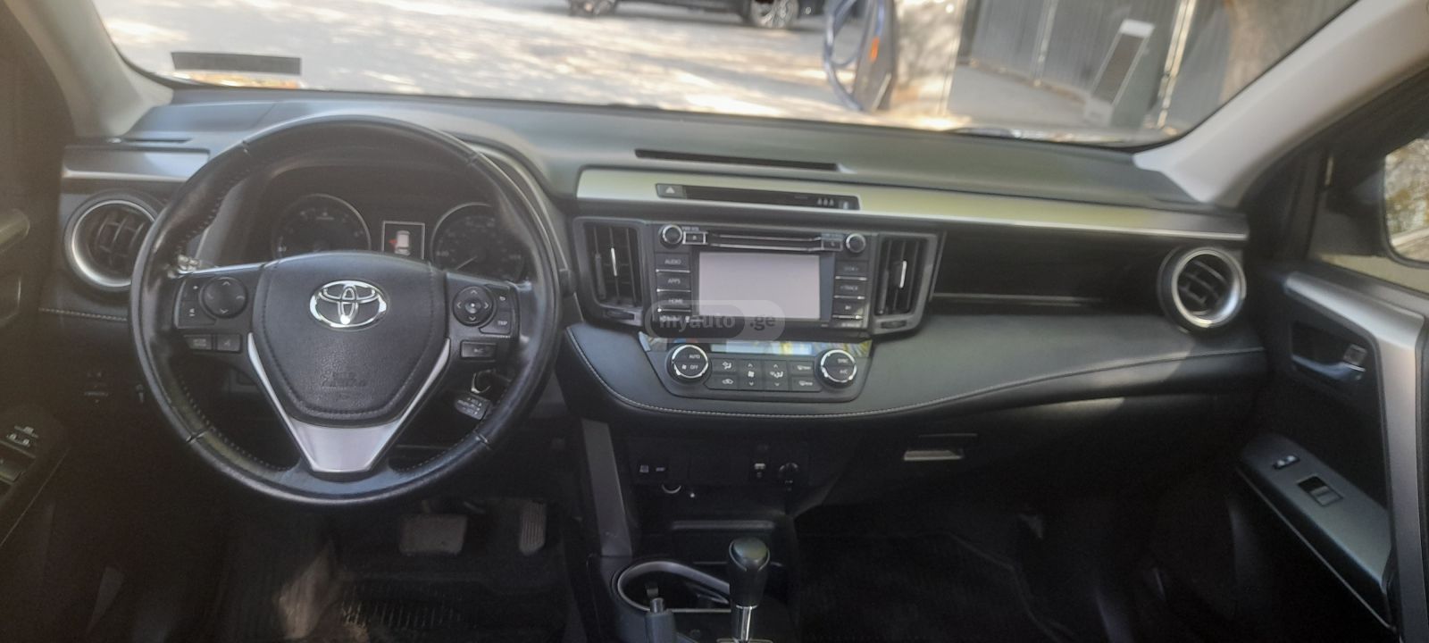Toyota Rav 4 - фото 12
