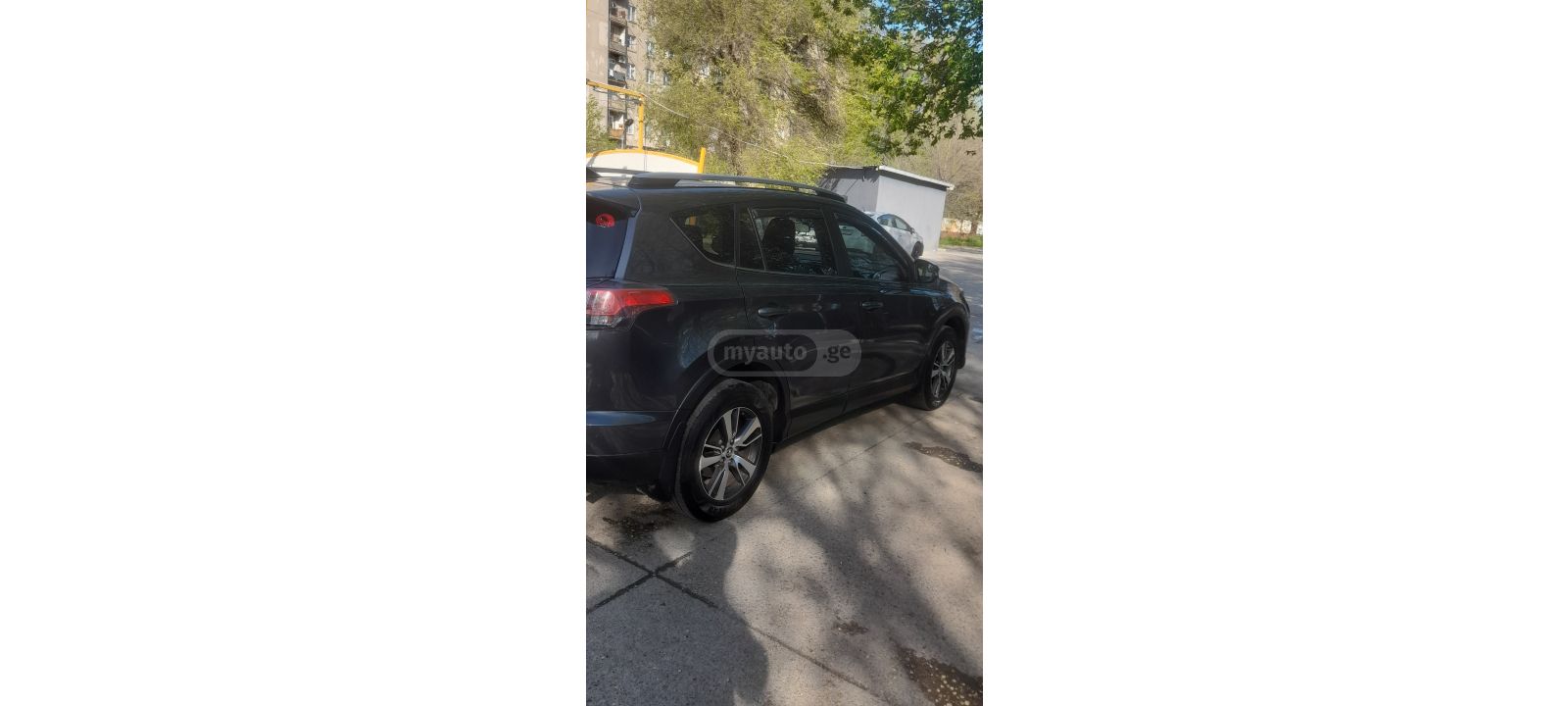 Toyota Rav 4 - фото 3