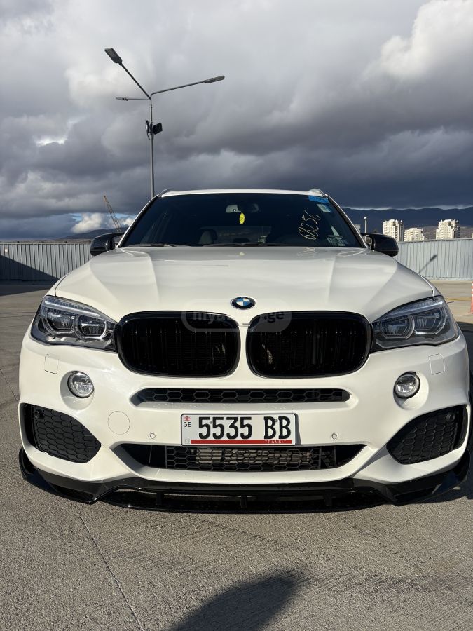 BMW X5 - фото 2