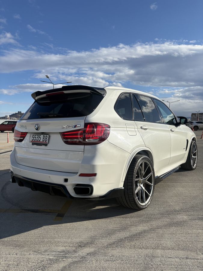 BMW X5 - фото 6