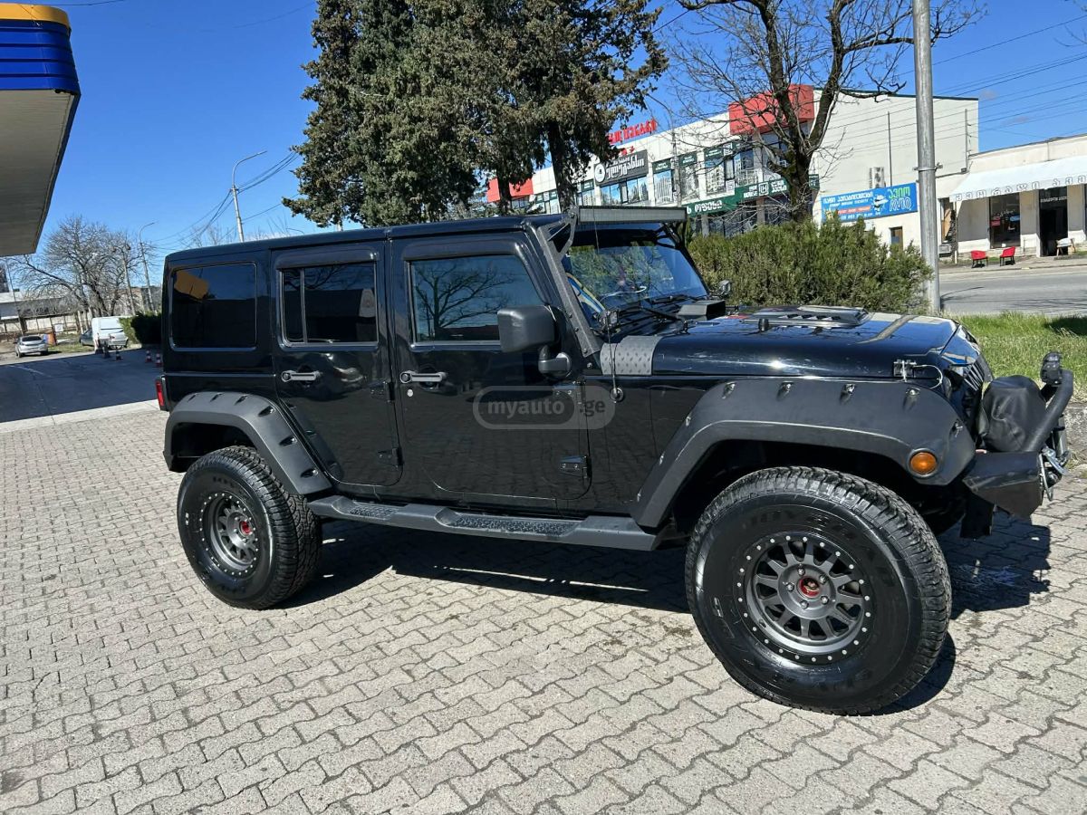 Jeep Wrangler - фото 5