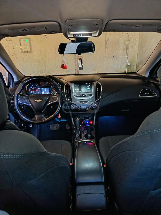 Chevrolet Cruze - фото 1