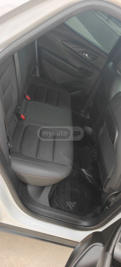 Chevrolet Trailblazer - фото 12