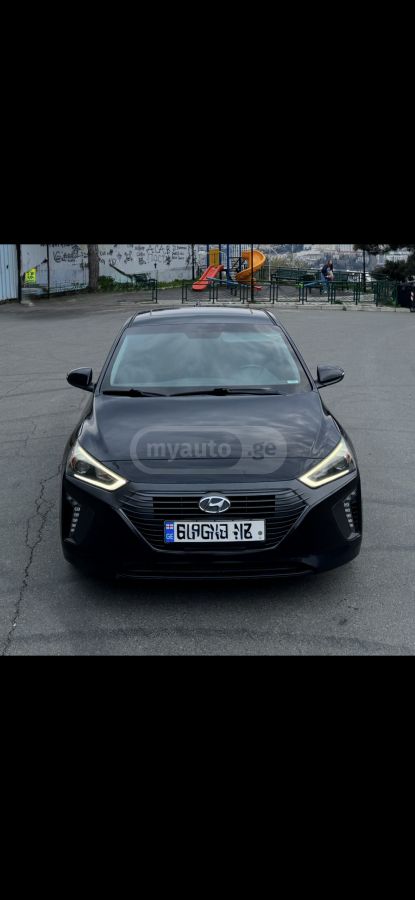 Hyundai Ioniq - фото 1