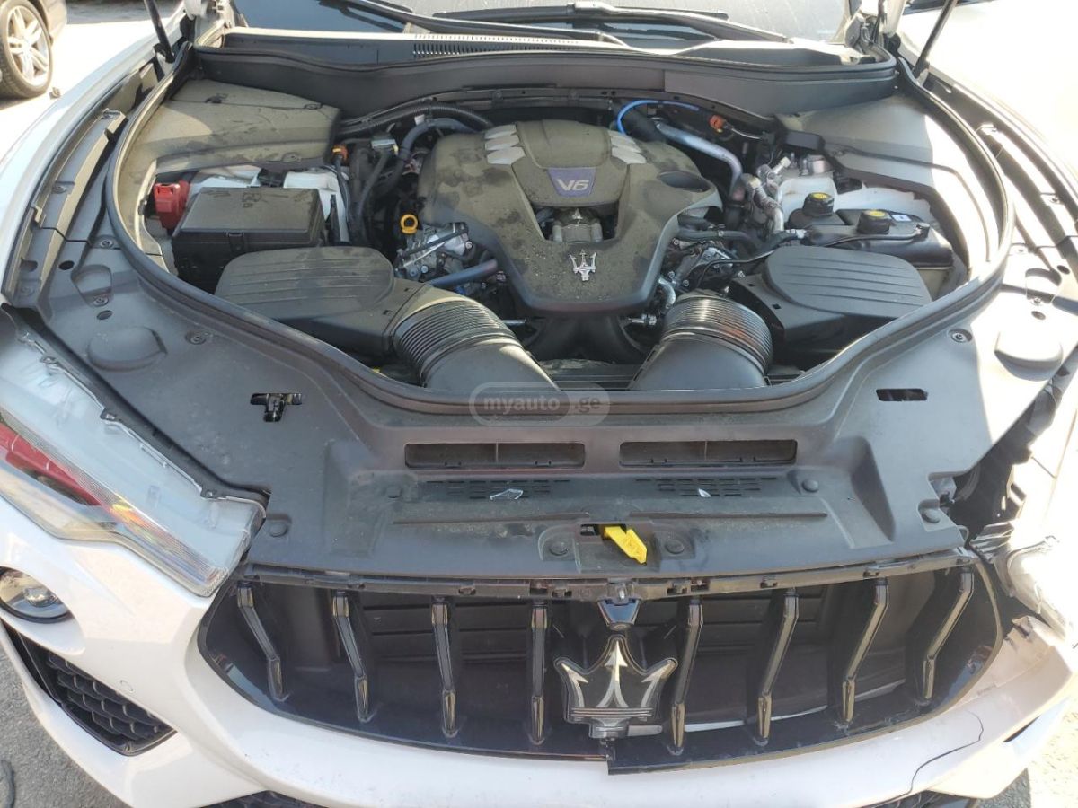 Maserati Levante MODENA 2022 — миниатюра 11