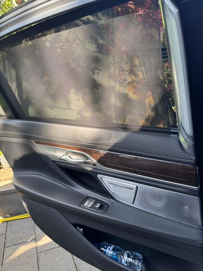 BMW 750 - фото 10