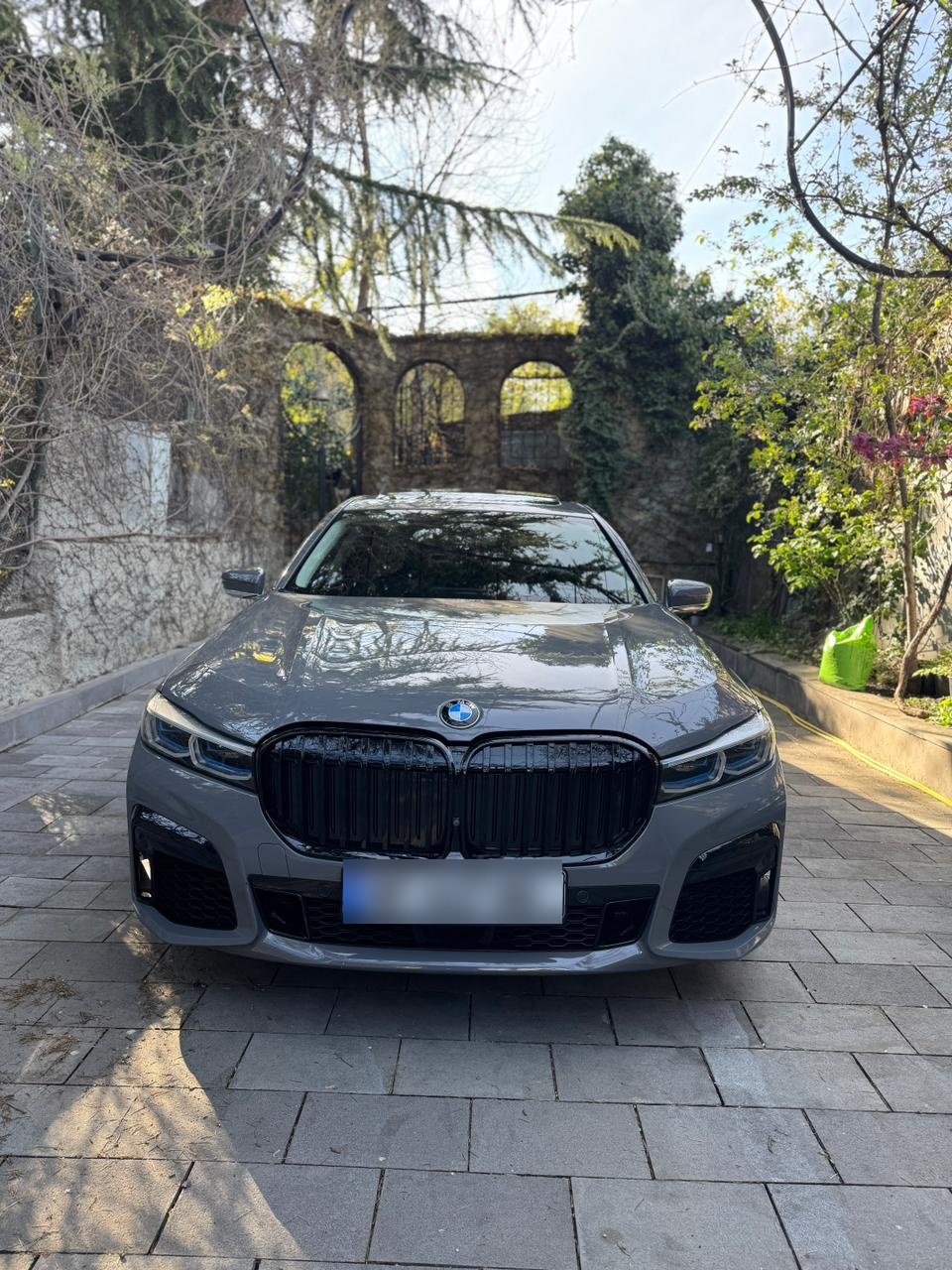 BMW 750 - фото 6