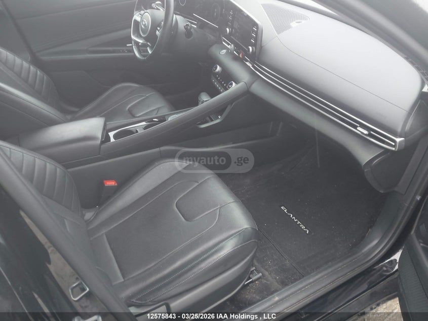 Hyundai Elantra - фото 4