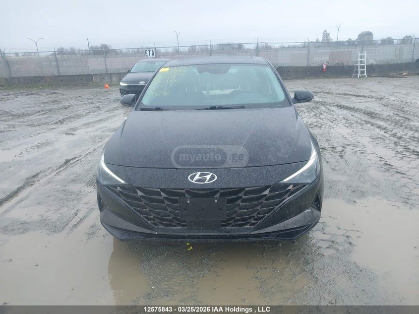 Hyundai Elantra - фото 7