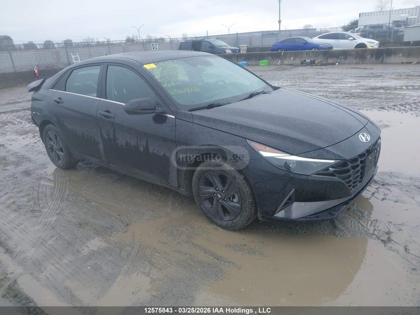 Hyundai Elantra - фото 8