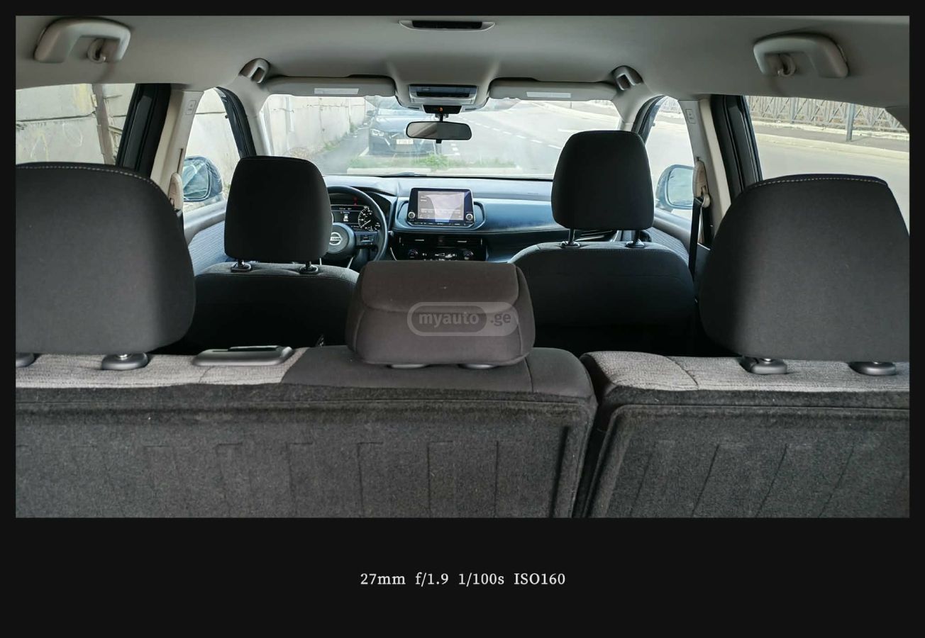 Nissan SV 4dr All-Wheel Drive CVT — миниатюра 14