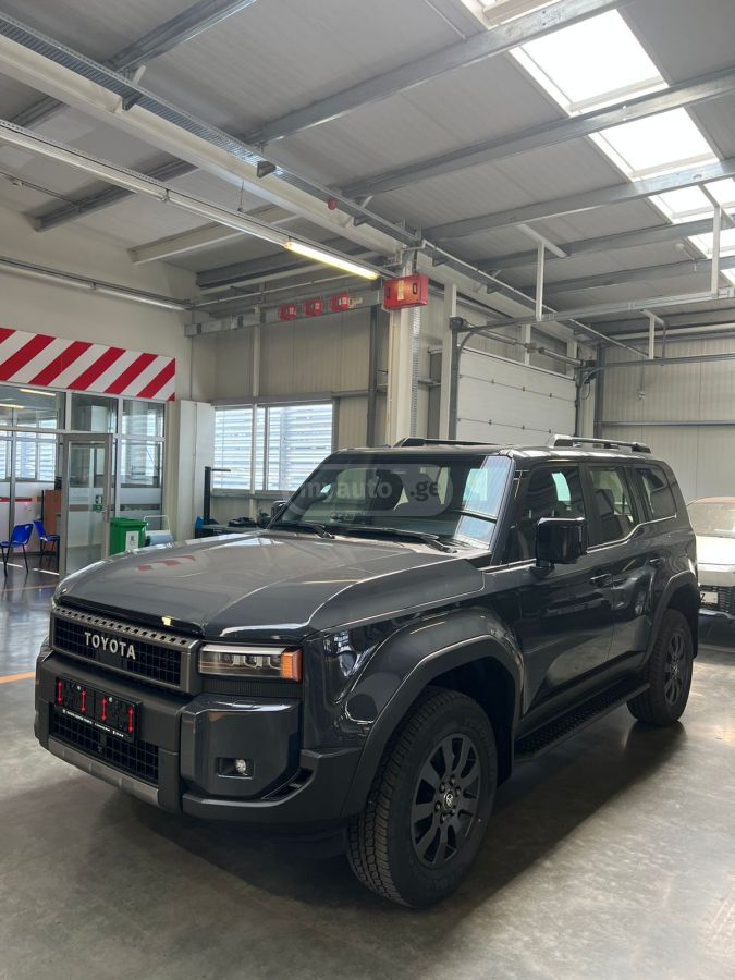 Toyota Land Cruiser Prado - фото 1