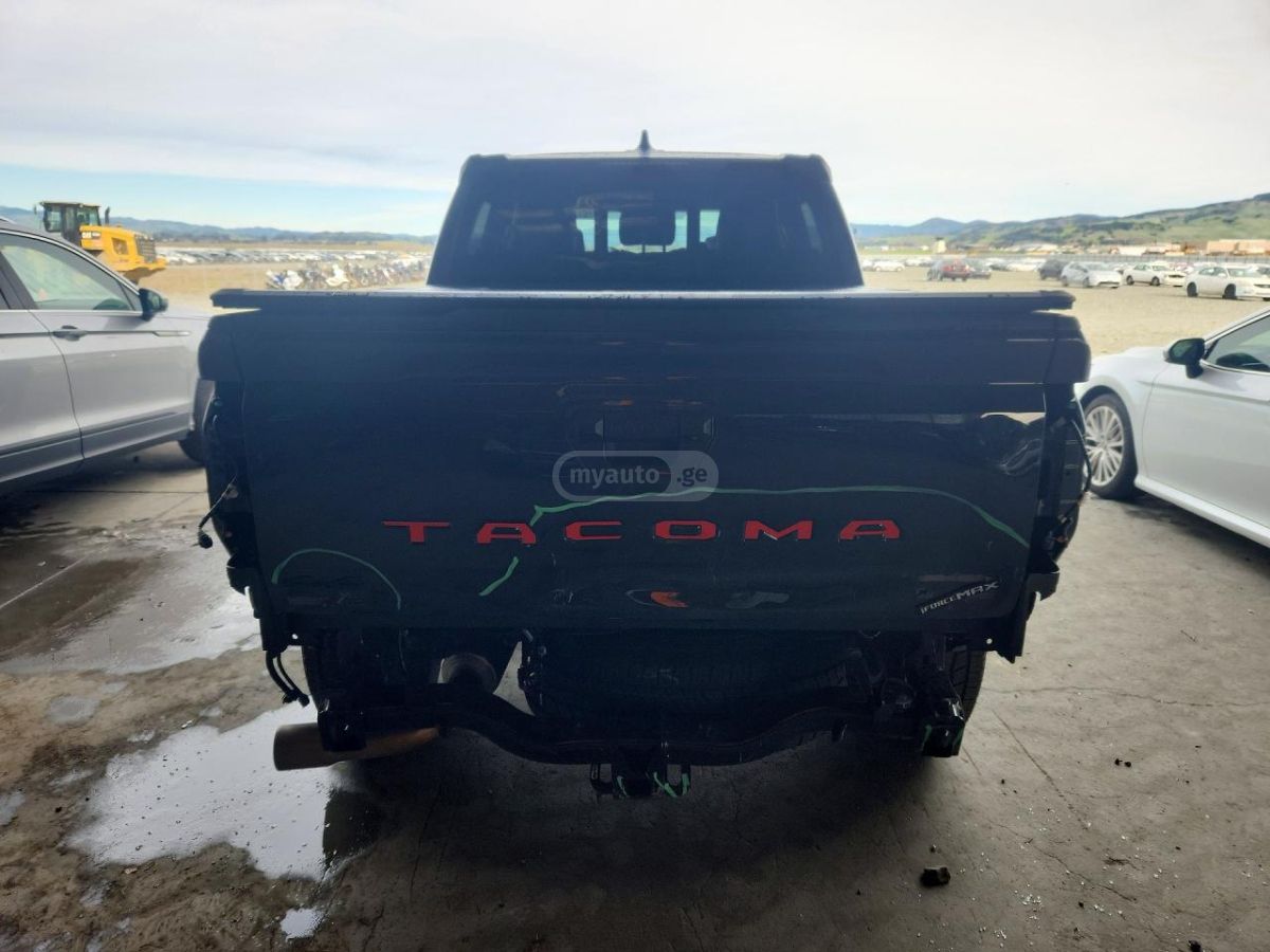 Toyota Tacoma - фото 6