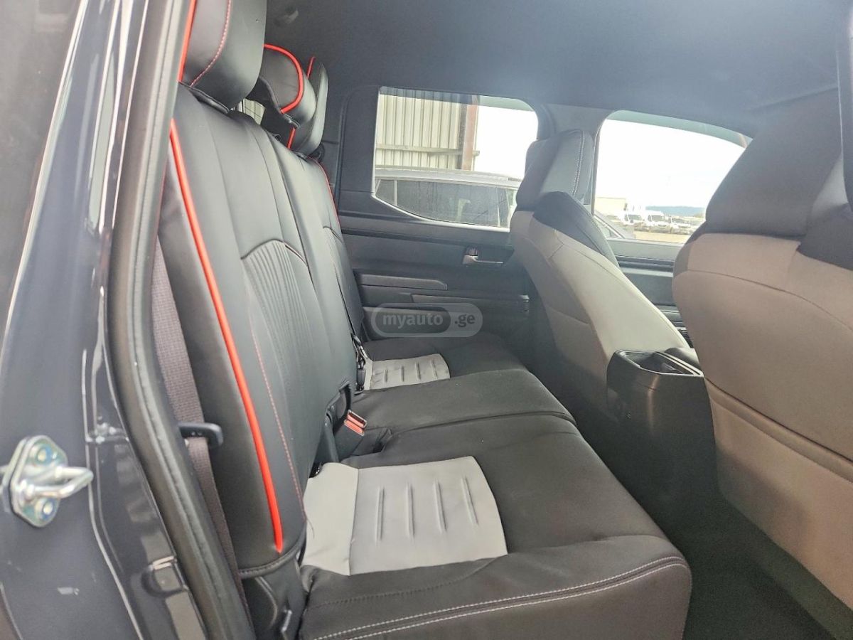 Toyota Tacoma - фото 7