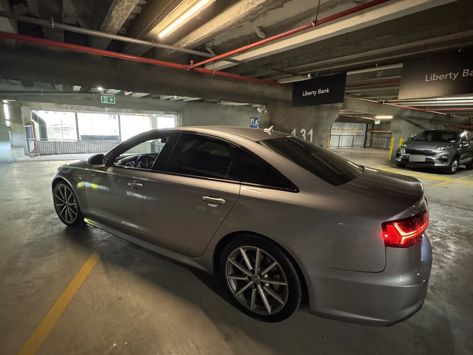 Audi A6 - фото 3