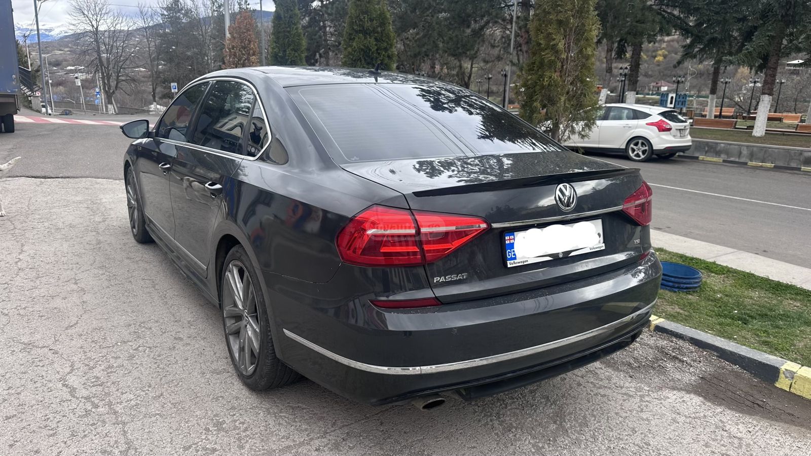 Volkswagen Passat - фото 4