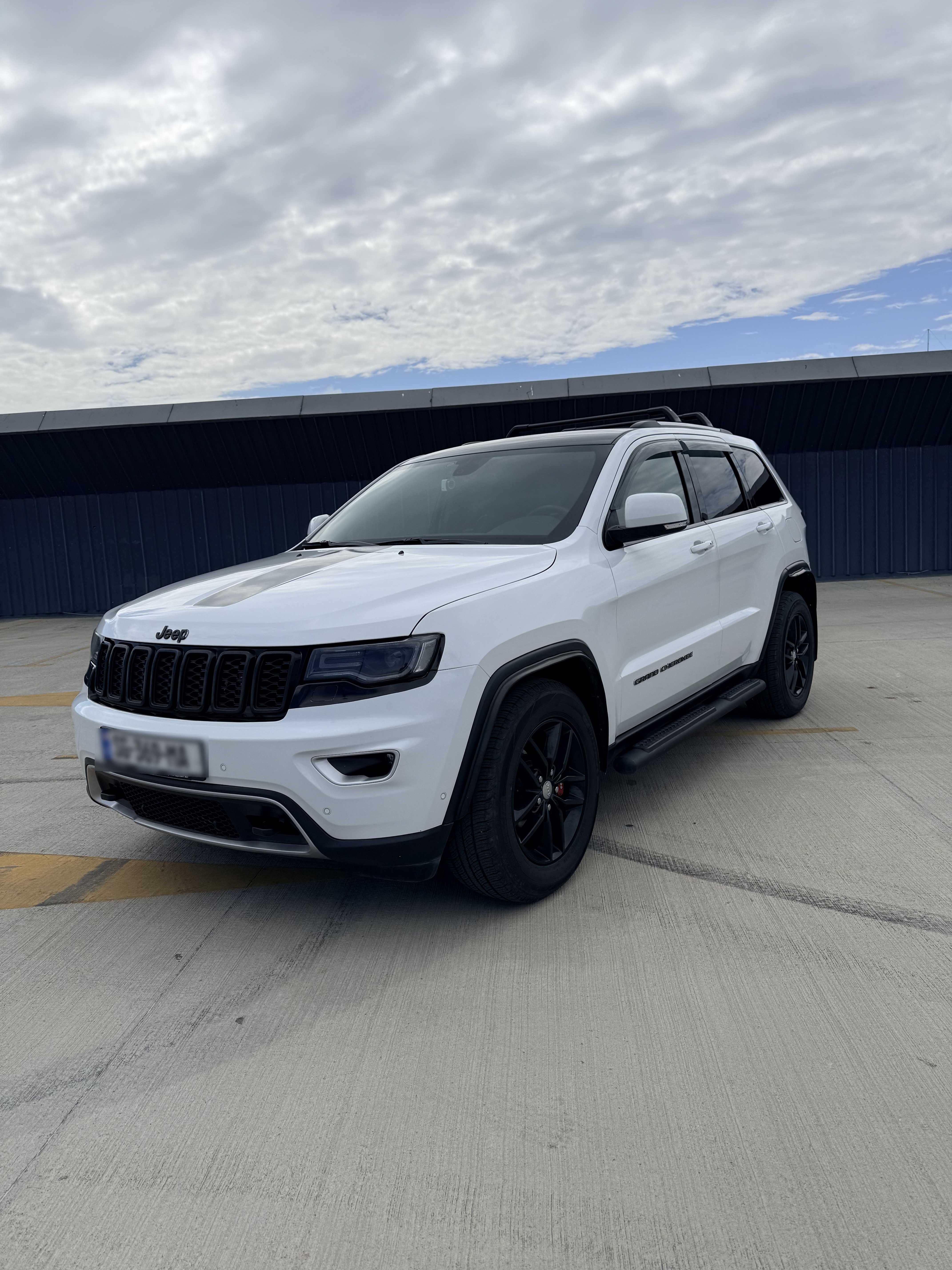 Jeep Grand Cherokee - фото 4
