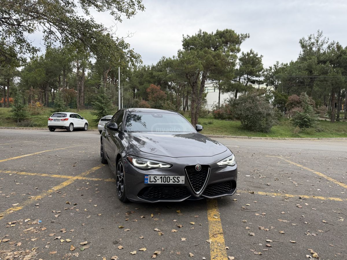 Alfa Romeo Ti Sport — миниатюра 4