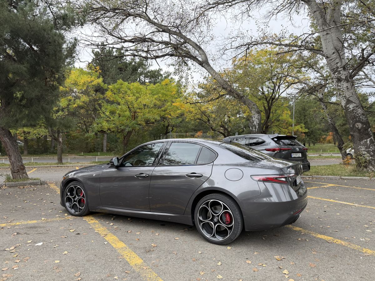 Alfa Romeo Ti Sport — миниатюра 5