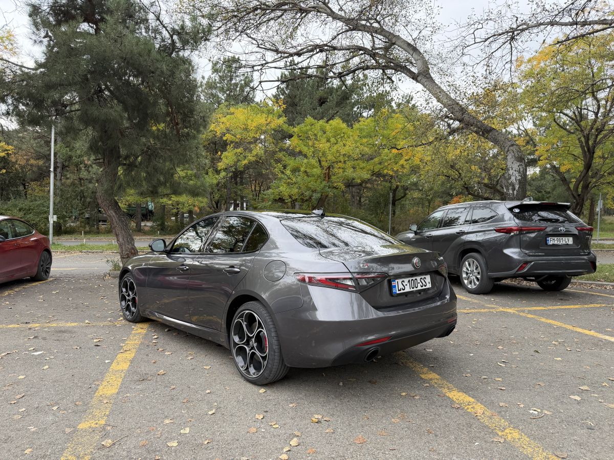 Alfa Romeo Ti Sport — миниатюра 6