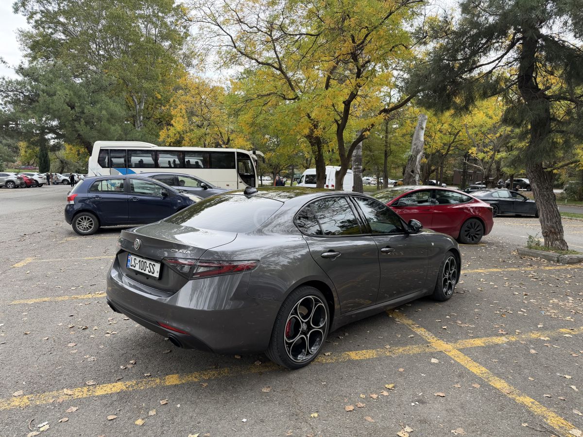 Alfa Romeo Ti Sport — миниатюра 8